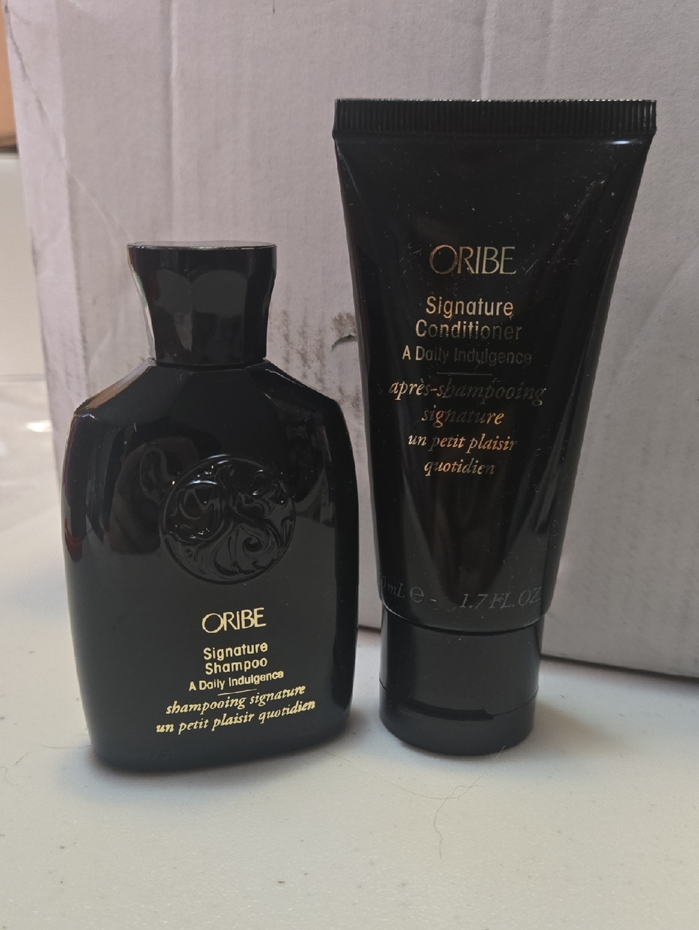 Oribe Signature Shampoo & Conditioner Set — Black